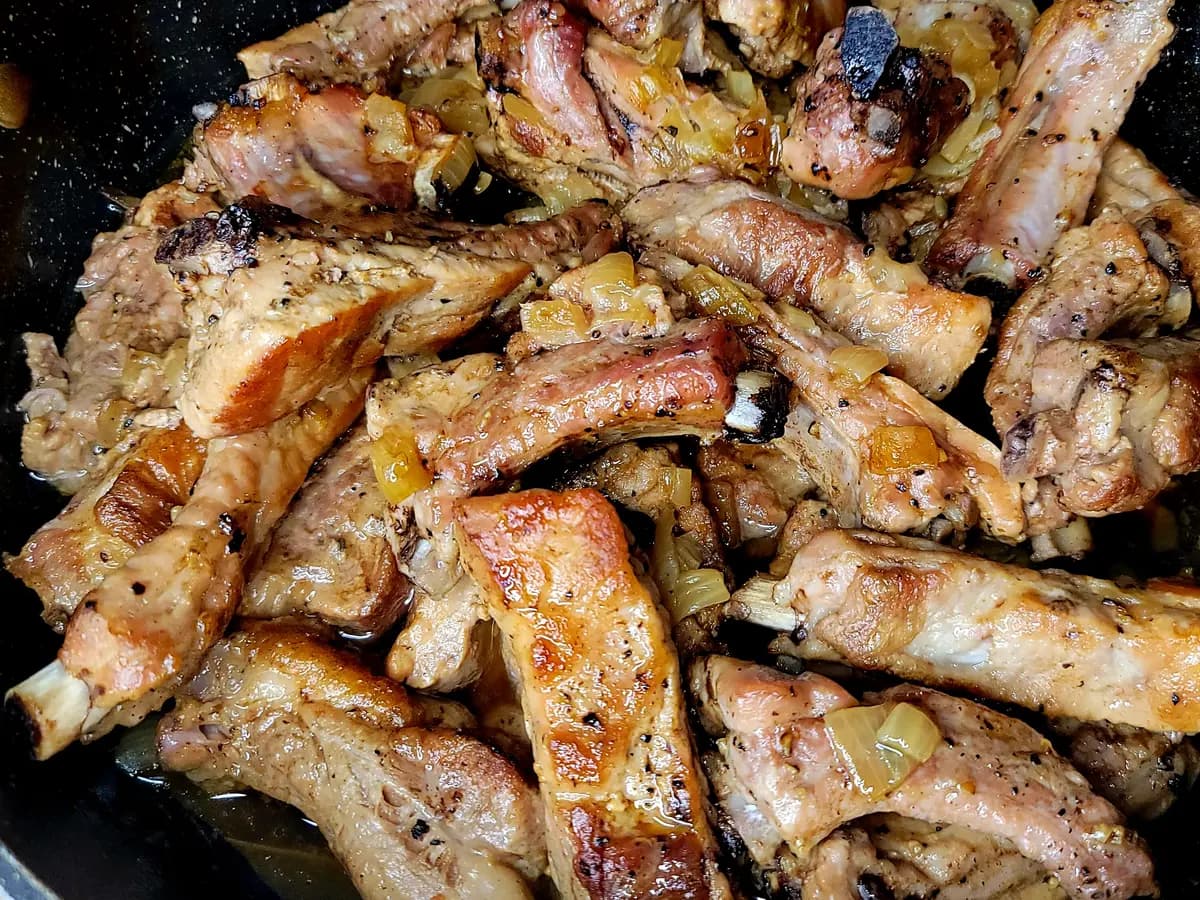 ब्रेज़्ड पोर्क रिब्स