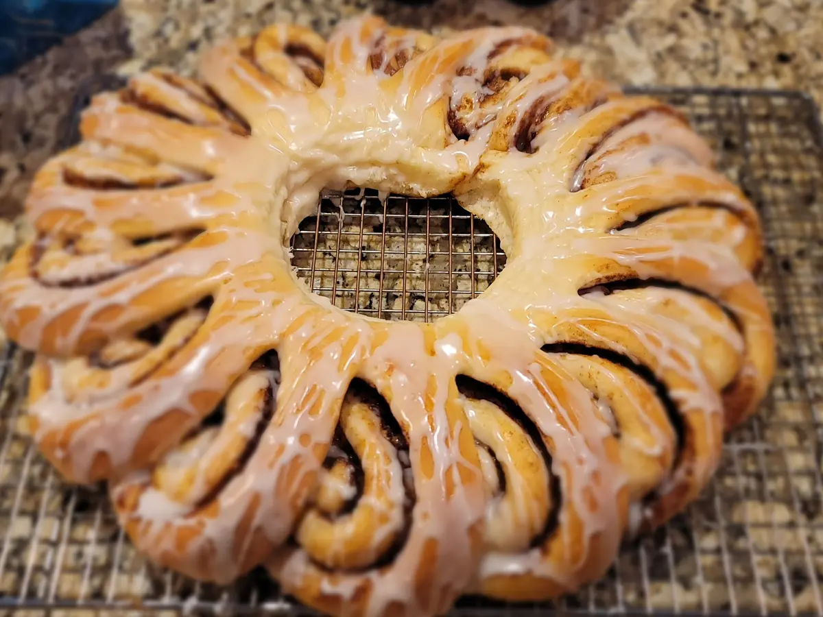 Cinnamon Bun Wreath