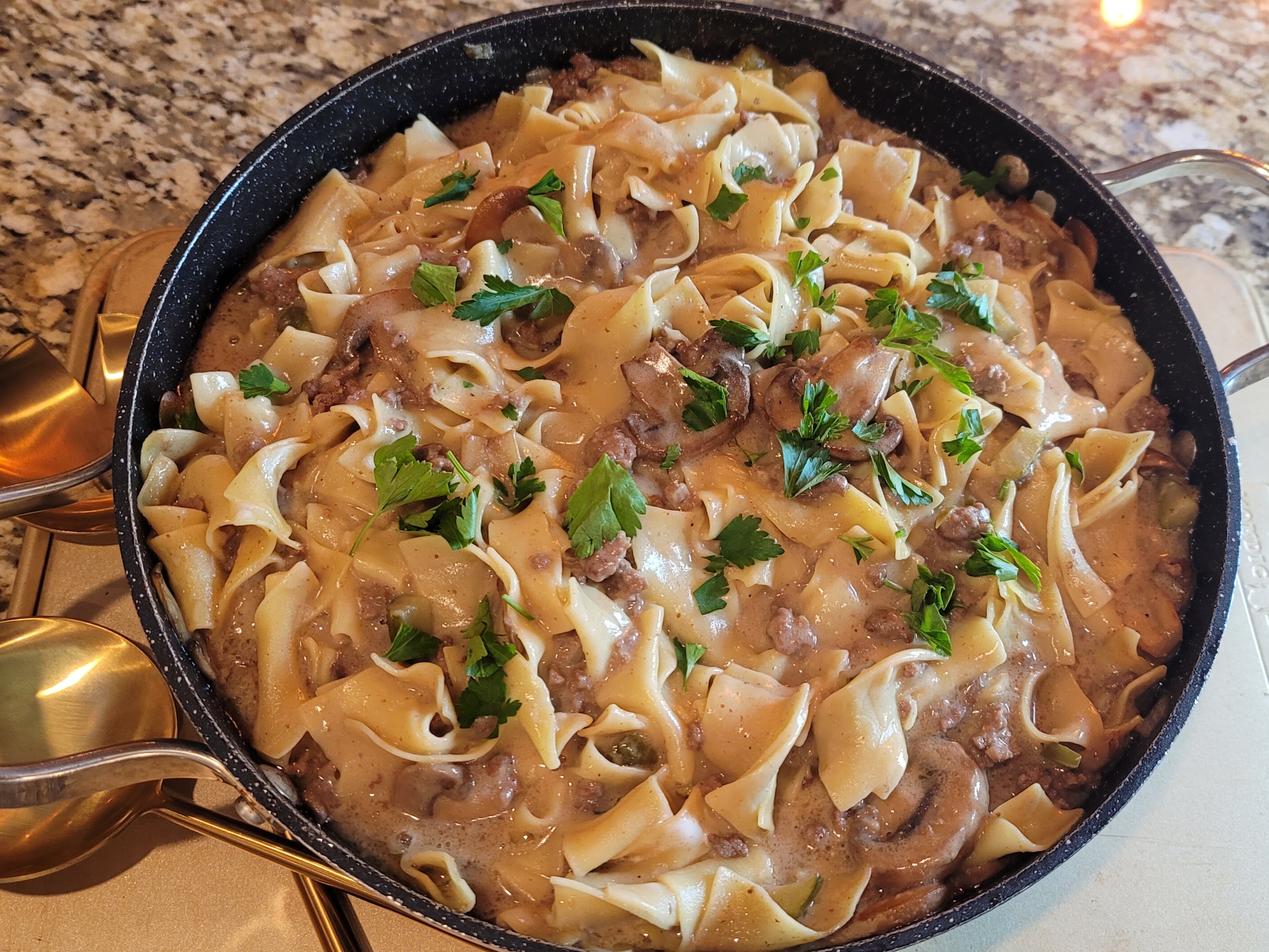 Hackfleisch-Stroganoff preparation step 1