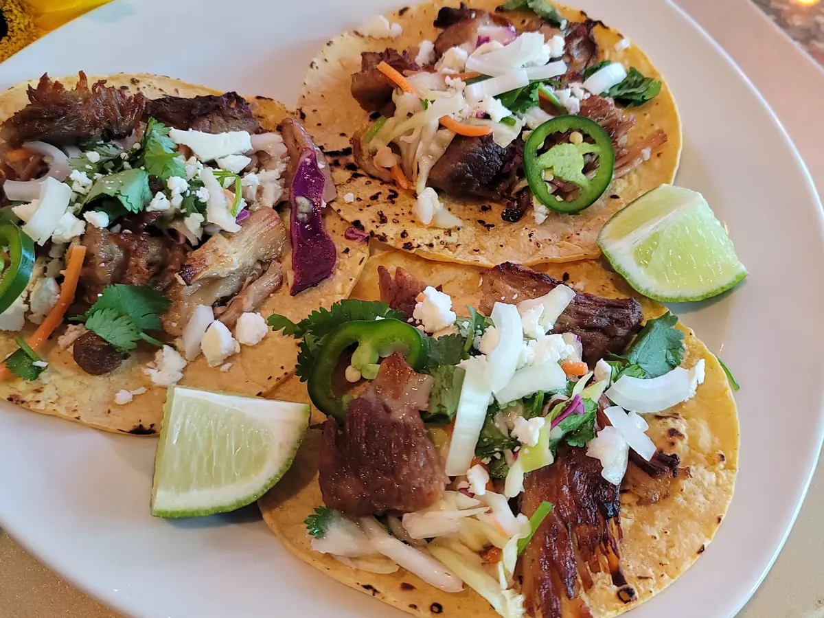 ทาโก้หมู Carnitas