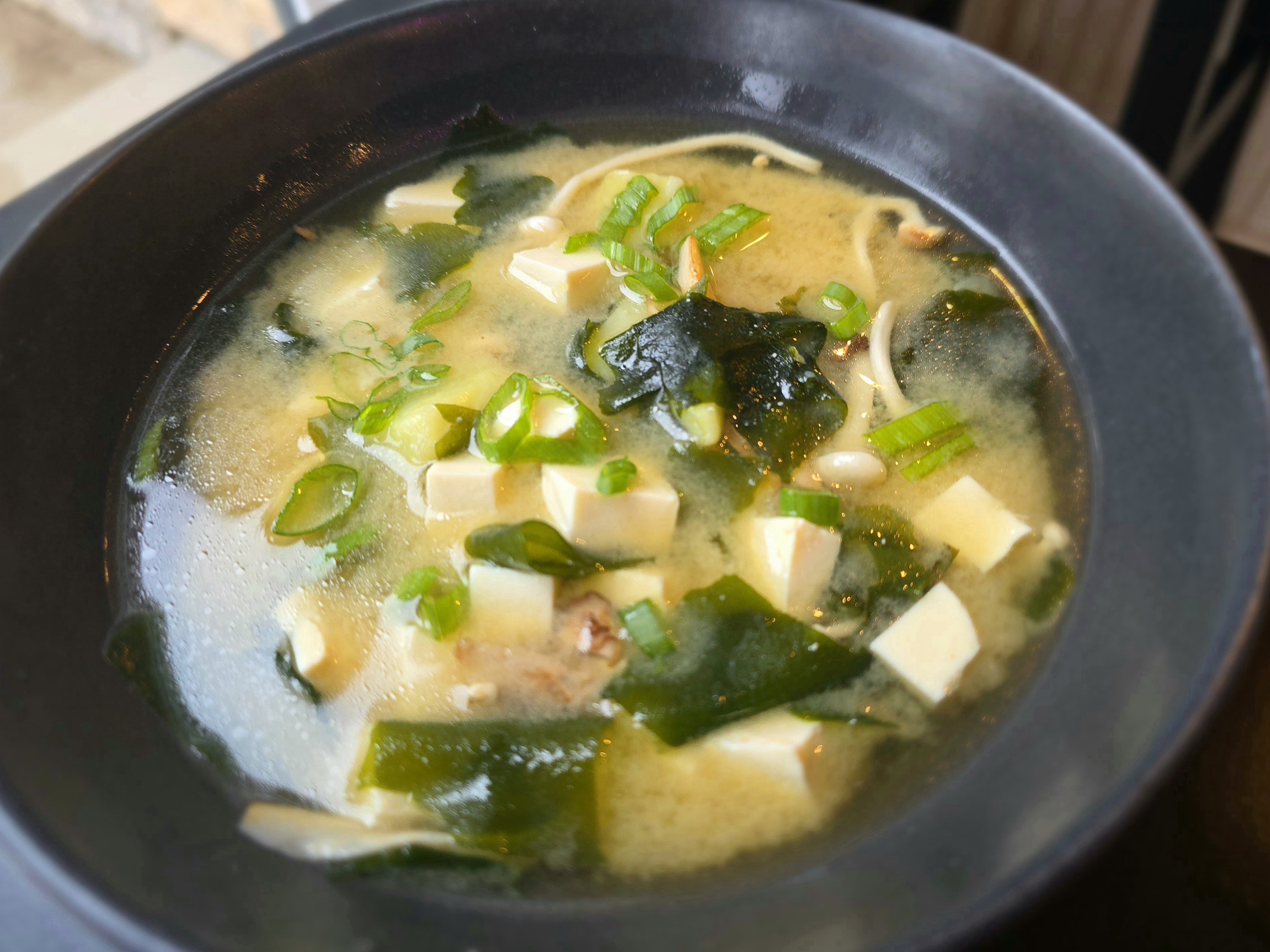 Authentische Miso-Suppe (Mit Optionalen Zutaten)