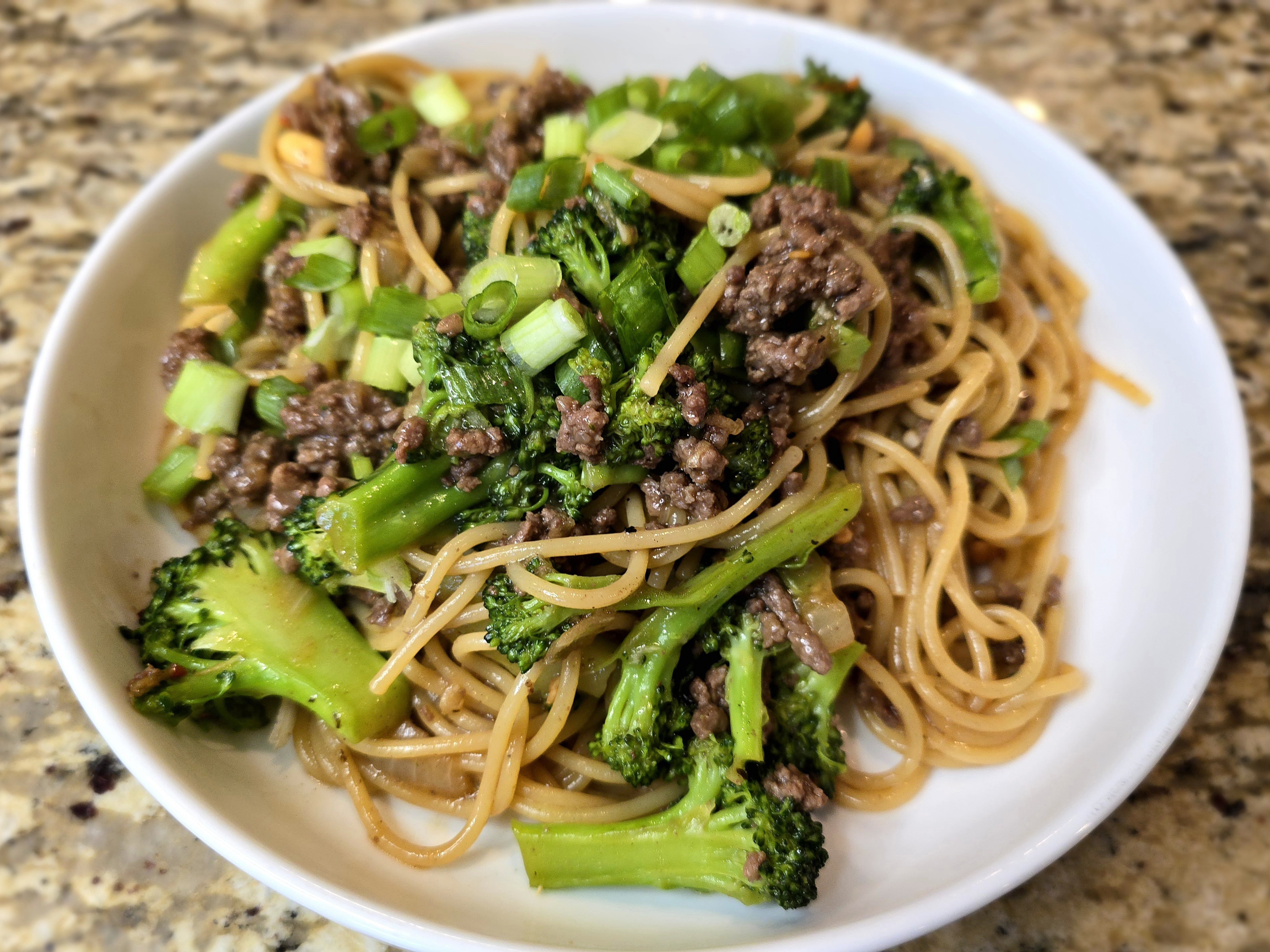Rindfleisch und Brokkoli Pfannengericht – Zart, Saftig und Voller Umami preparation step 1