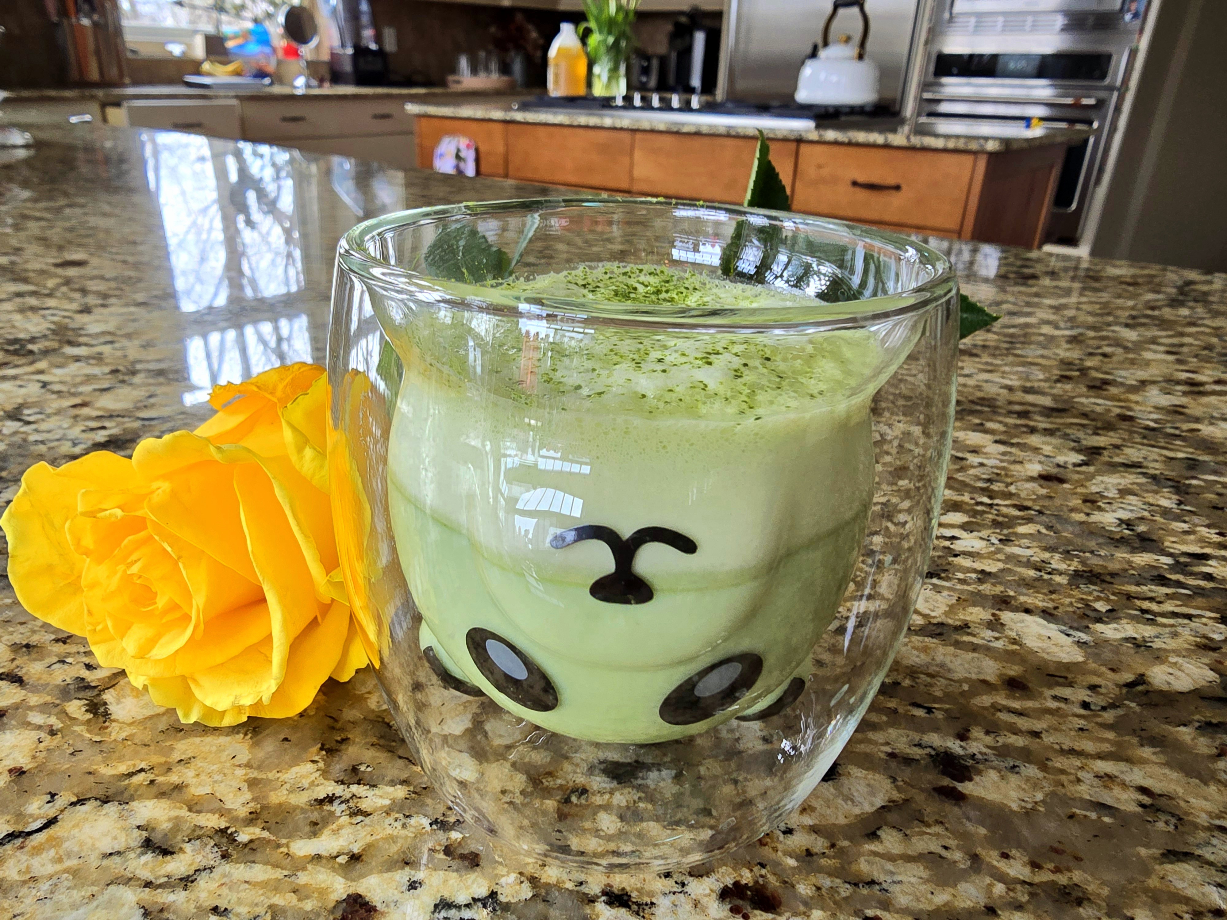 블렌더로 만드는 뜨거운 말차 그린티 라떼 (抹茶綠茶拿鐵)