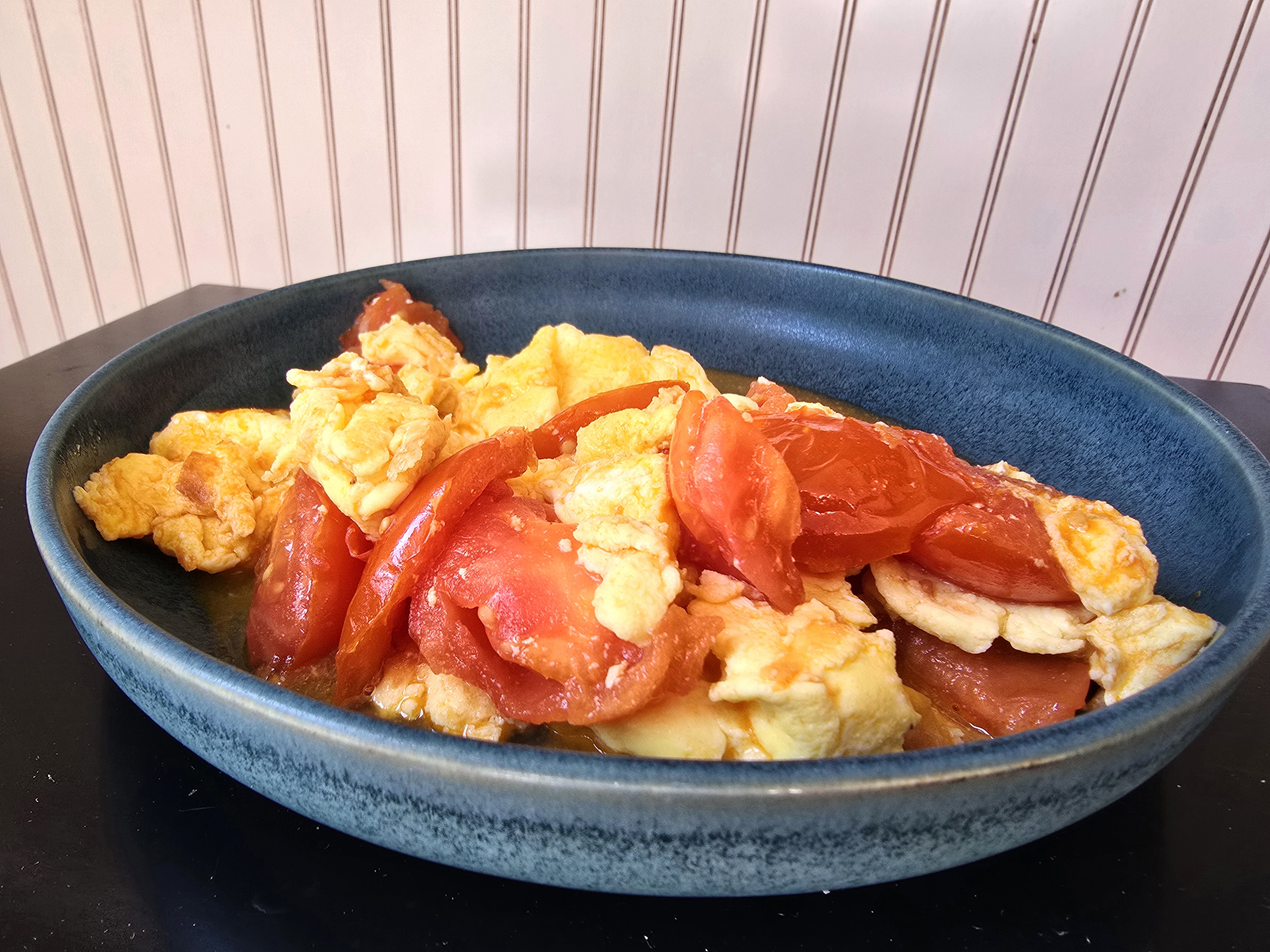 Œufs brouillés aux tomates à la chinoise (classique en 15 minutes)