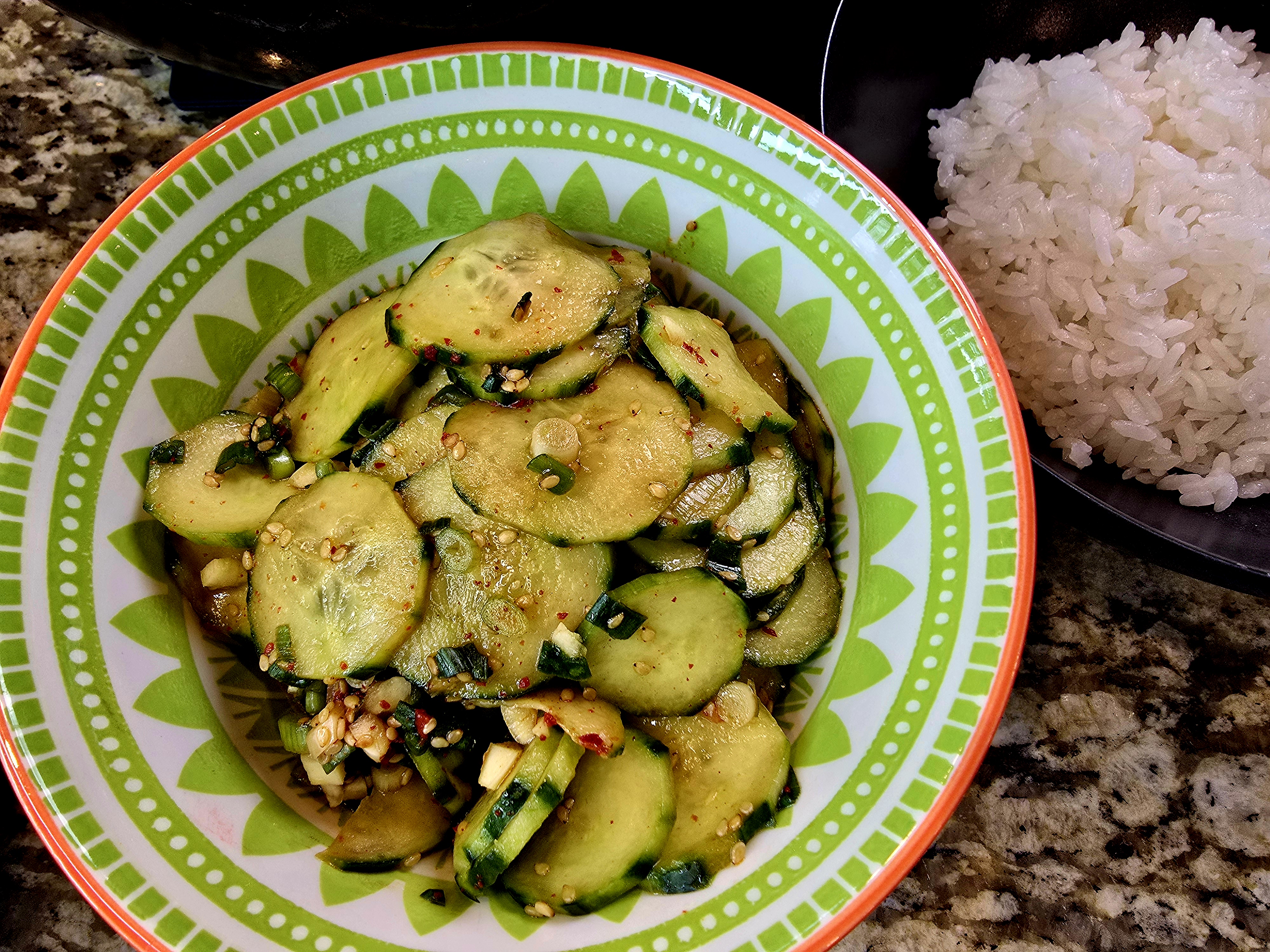 Koreanischer Scharfer Gurkensalat (Oi Muchim)