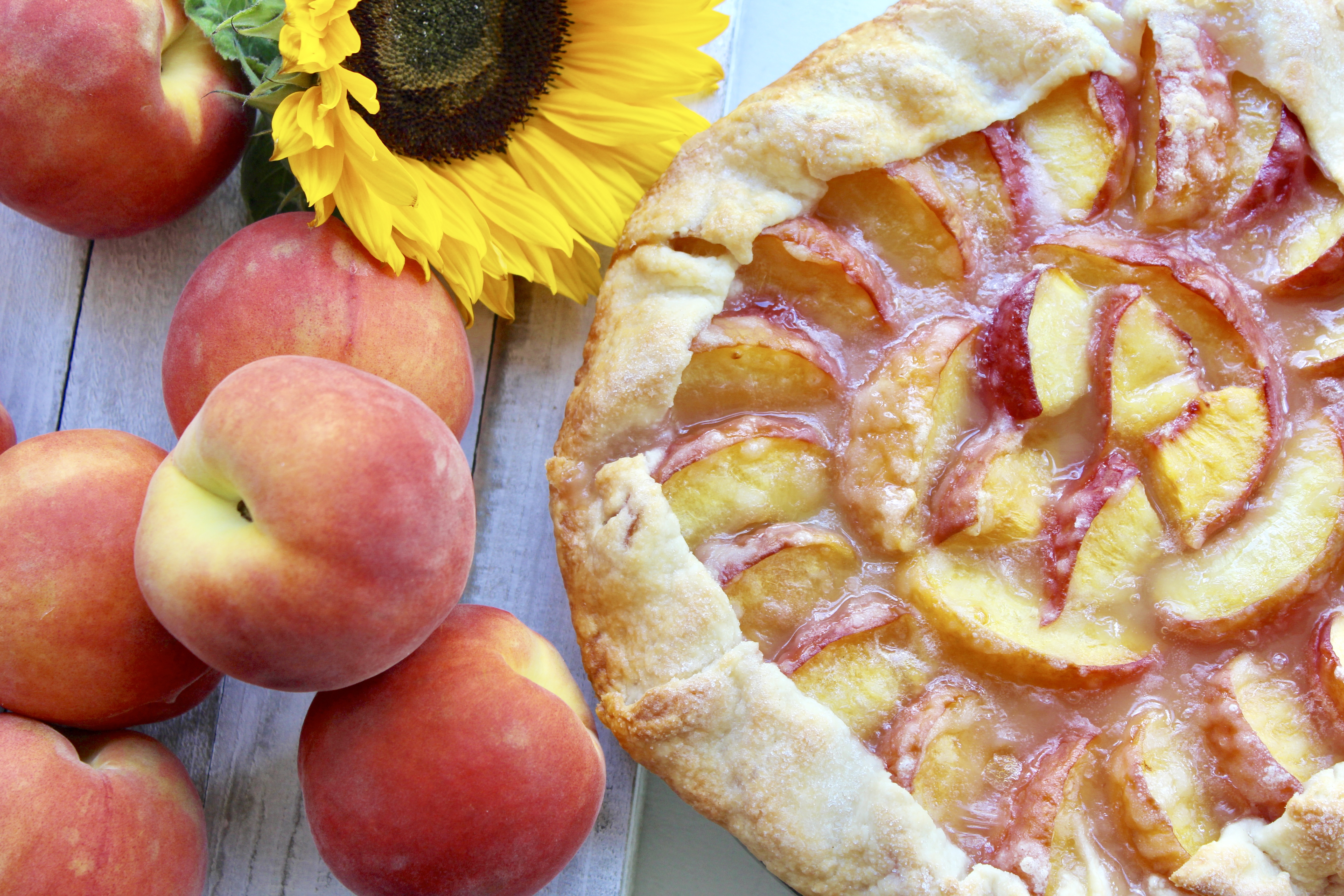 シンプルで素朴、絶品ピーチクロスタータ 🍑