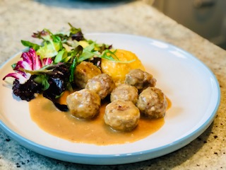 Thịt Viên Kiểu Thụy Điển – Mềm Ngon, Đậm Vị, Và Cực Kỳ Hấp Dẫn! preparation step 1