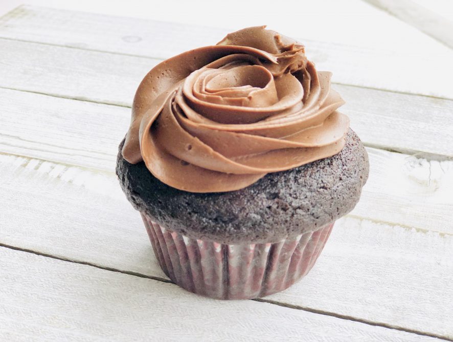 These Chocolate Cupcakes are not just good - they are deadly amazing!