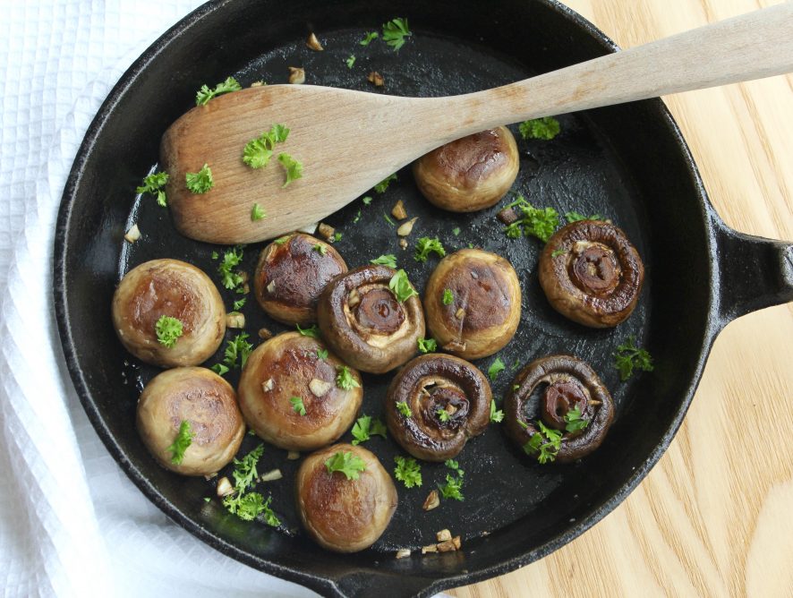 Ten-Minute Perfectly Seared Garlic Mushrooms