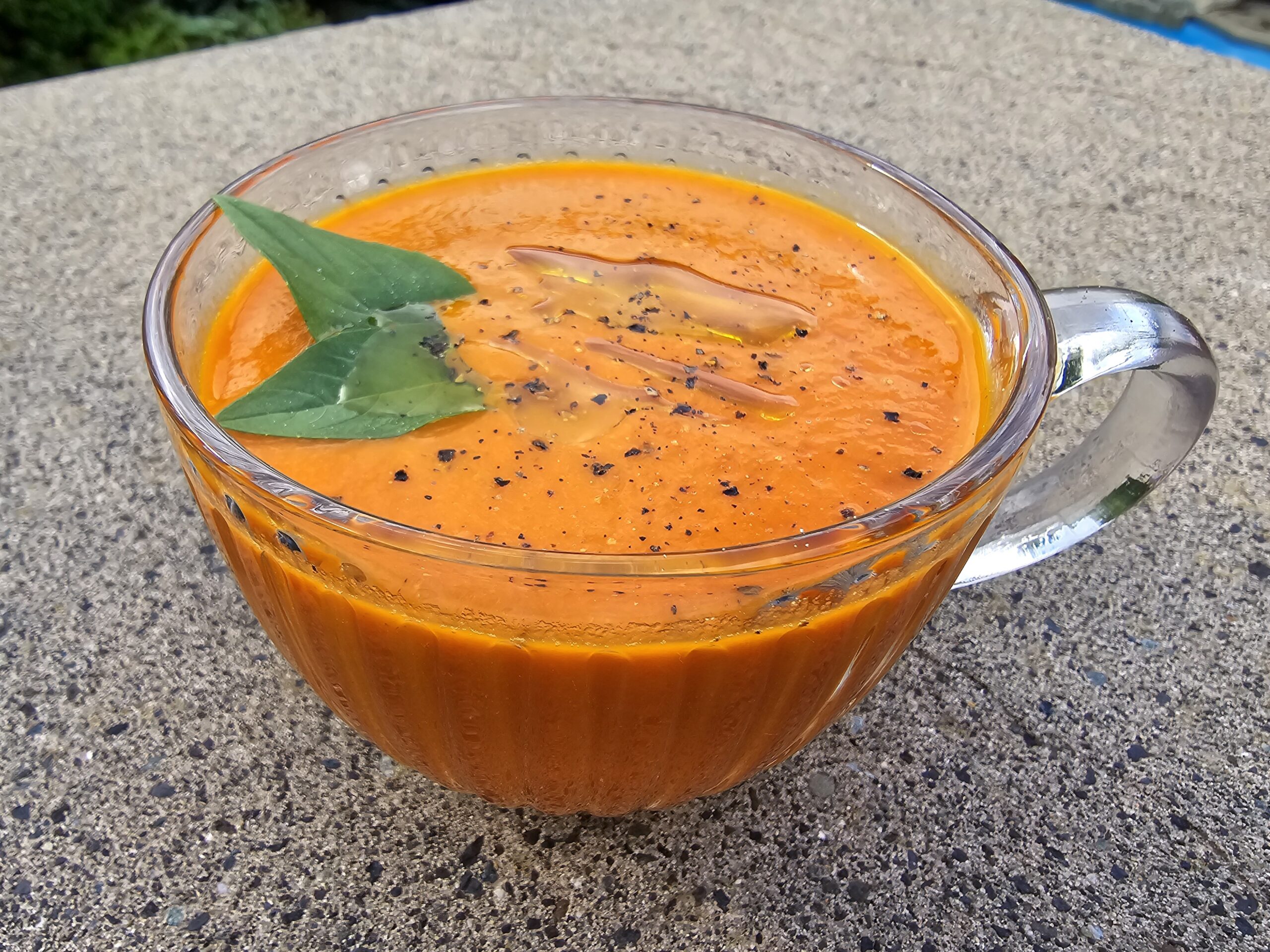 Tomato and Roasted Red Pepper Soup