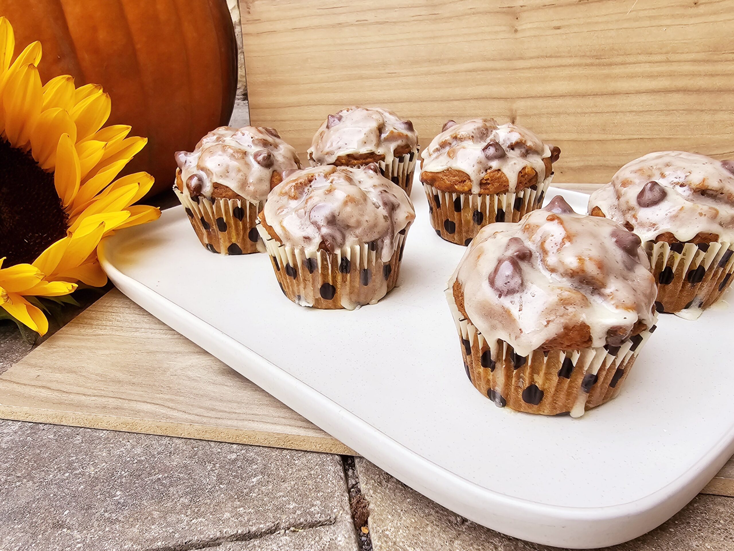 Pumpkin Banana Muffins with Maple Glaze